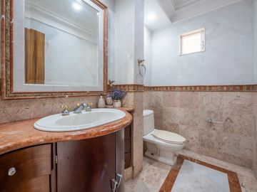 Casa Remodelada con Vista al Campo de Golf en Marina Vallarta - Remodeled Golf Course View Home in Marina Vallarta – Pool with Jacuzzi & Solar Panels