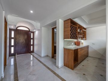 Casa Remodelada con Vista al Campo de Golf en Marina Vallarta - Remodeled Golf Course View Home in Marina Vallarta – Pool with Jacuzzi & Solar Panels