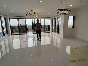 Overlooking Unobstructed City Seaview House for Sale in Vista Grande Phase 1 Talisay Cebu