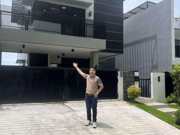 Overlooking Unobstructed City Seaview House for Sale in Vista Grande Phase 1 Talisay Cebu