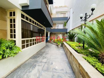 ID: 1141485 Duplex - 3Er Piso Mas Aires - 386 M2 - Entre Primavera, San Luis Y Velasco Astete