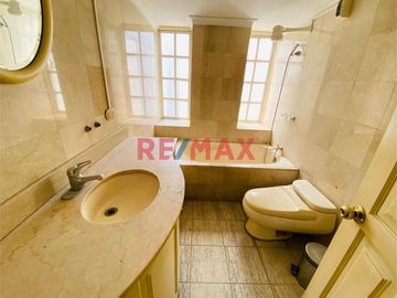 ID: 1141485 Duplex - 3Er Piso Mas Aires - 386 M2 - Entre Primavera, San Luis Y Velasco Astete