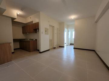 PASALO! 2BR-ASTON PLACE in Dominga St. Pasay City near MOA