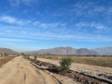 Parcela con agua, luz y rol propio