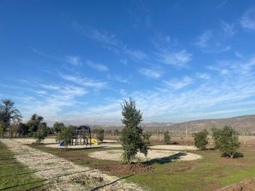 Parcela con agua, luz y rol propio