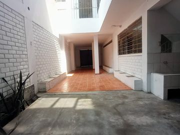 Vendo Casa En Villa Maria Del Triunfo