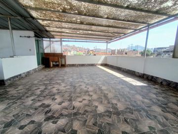 Vendo Casa En Villa Maria Del Triunfo
