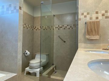 Venta Departamento en Club Golf Los Incas