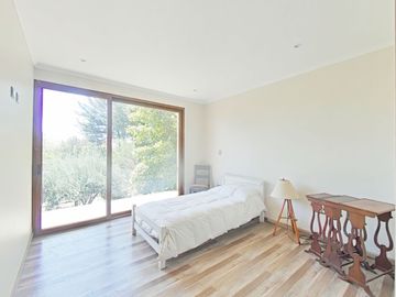 CASA CONDOMINIO LOS BOSQUES DE COLINA - PIEDRA ROJA