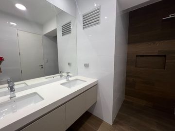 VENTA DEPARTAMENTO DE ESTRENO SAN ISIDRO