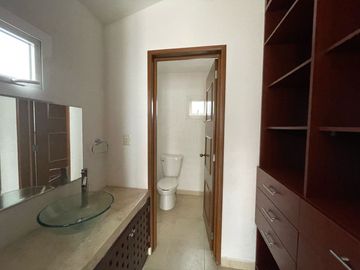 Casa en Venta, Residencial el Castaño 1