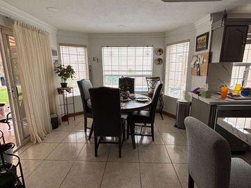 EXCELENTE RESIDENCIA EN VENTA DENTRO DEL CLUB CAMPESTRE CON ALBERCA