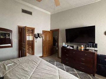 EXCELENTE RESIDENCIA EN VENTA DENTRO DEL CLUB CAMPESTRE CON ALBERCA