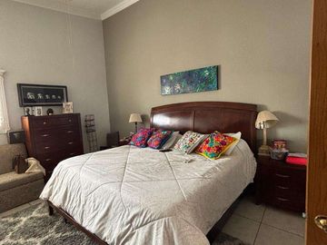EXCELENTE RESIDENCIA EN VENTA DENTRO DEL CLUB CAMPESTRE CON ALBERCA