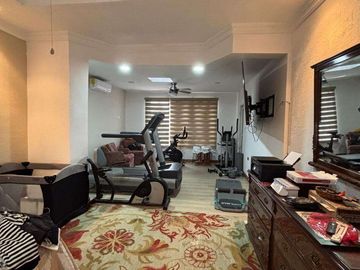 EXCELENTE RESIDENCIA EN VENTA DENTRO DEL CLUB CAMPESTRE CON ALBERCA
