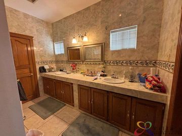 EXCELENTE RESIDENCIA EN VENTA DENTRO DEL CLUB CAMPESTRE CON ALBERCA
