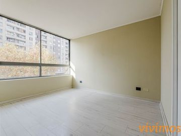 Metro Lo Ovalle, 1 Dormitorio. Moderno y funcional.