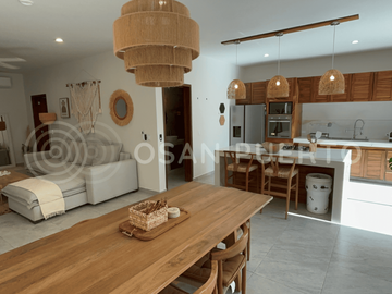 SE VENDE Casa Multifamiliar con 3 Departamentos en Don Goyo, Puerto Escondido