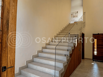 SE VENDE Casa Multifamiliar con 3 Departamentos en Don Goyo, Puerto Escondido