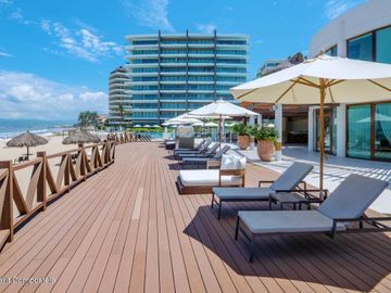 Lujoso Departamento Frente al Mar en Luma Nuevo Vallarta Oceanfront Luxury Condo at Luma – 9th Floor, 3 Bedrooms, 3.5 Baths, 329 m²