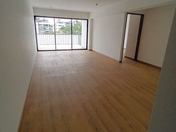 Exclusivo dpto. en zona de batallones chacarilla surco con gas cálida.