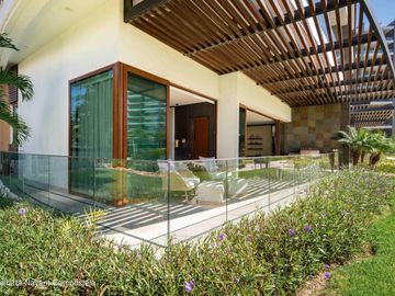 Departamento en Planta Baja en LUMA – 4 Recámaras, 305 m², Frente al Mar. Ground Floor Luxury Condo in LUMA – 4 Bedrooms, 305 m², Oceanfront Living