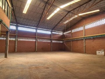 BODEGA VENTA AREA 702 M2  ACOPI YUMBO