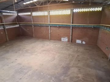 BODEGA VENTA AREA 702 M2  ACOPI YUMBO