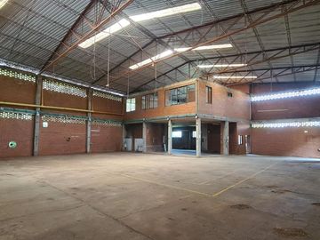 BODEGA VENTA AREA 702 M2  ACOPI YUMBO