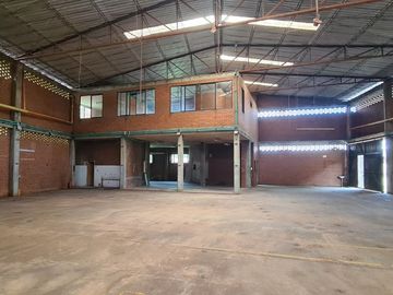 BODEGA VENTA AREA 702 M2  ACOPI YUMBO