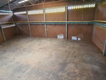 BODEGA VENTA AREA 702 M2  ACOPI YUMBO