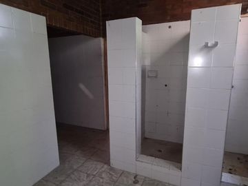BODEGA VENTA AREA 702 M2  ACOPI YUMBO