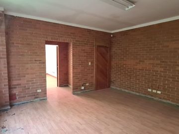 BODEGA VENTA AREA 702 M2  ACOPI YUMBO