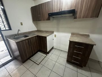 Venta casa en colonia solidaridad con 230 m2 de terreno 4 habitacciones