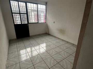 Venta casa en colonia solidaridad con 230 m2 de terreno 4 habitacciones