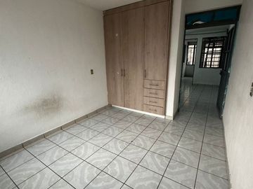 Venta casa en colonia solidaridad con 230 m2 de terreno 4 habitacciones