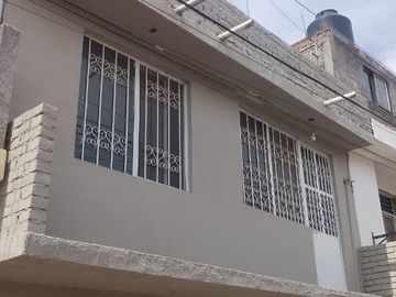 Venta casa en colonia solidaridad con 230 m2 de terreno 4 habitacciones