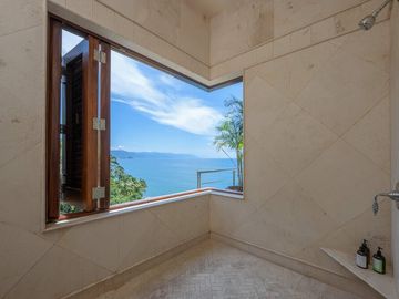 Villa de lujo frente al mar en Conchas Chinas, Puerto Vallarta | 6 recámaras, alberca privada, vistas espectaculares