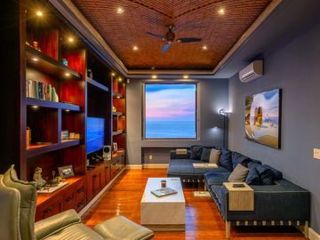 Villa de lujo frente al mar en Conchas Chinas, Puerto Vallarta | 6 recámaras, alberca privada, vistas espectaculares