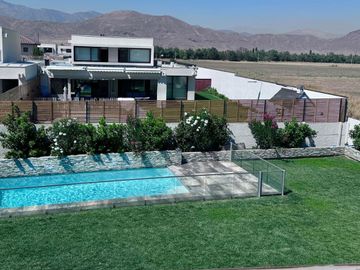Sin Comision! Casa Brisas Norte De Chicureo/colegio Highland