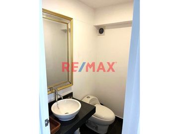 EN VENTA FUNCIONAL Y ACOGEDOR   DÚPLEX EN MIRAFLORES – IDEAL PARA INVERSIONISTAS Y PAREJAS JÓVENES