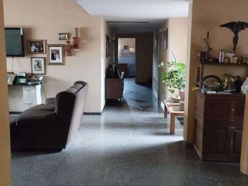 CASA UNA PLANTA 4 RECAMARAS MUCHO TERRENO JARDINES DEL SANTUARIO