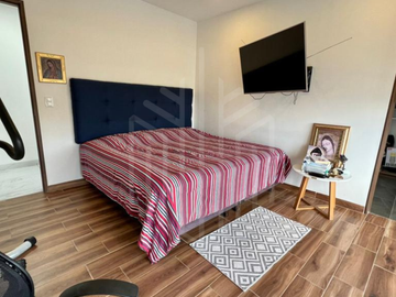 HERMOSA PROPIEDAD CON EXCELENTES ACABADOS EN LAGO ESMERALDA EN VENTA