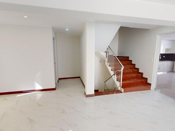 CASAS DE ESTRENO EN CAYMA