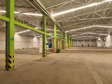 VENDO BODEGA AREA 5600 M2 ARROYOHONDO YUMBO