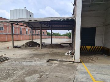 VENDO BODEGA AREA 5600 M2 ARROYOHONDO YUMBO