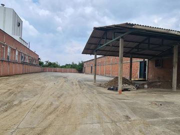 VENDO BODEGA AREA 5600 M2 ARROYOHONDO YUMBO
