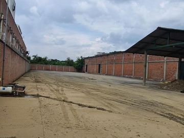 VENDO BODEGA AREA 5600 M2 ARROYOHONDO YUMBO