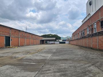 VENDO BODEGA AREA 5600 M2 ARROYOHONDO YUMBO