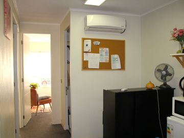 OFICINA, ELIODORO YAÑEZ /TOBALABA, PROVIDENCIA, 40 M2, 4 PRIVADOS, 2 ESTACIONAMIENTOS, METRO